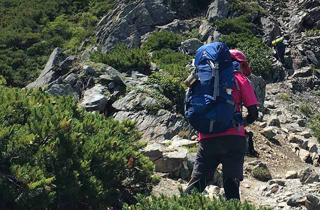 長袖アンダーウェア画像　ゆるペン登山