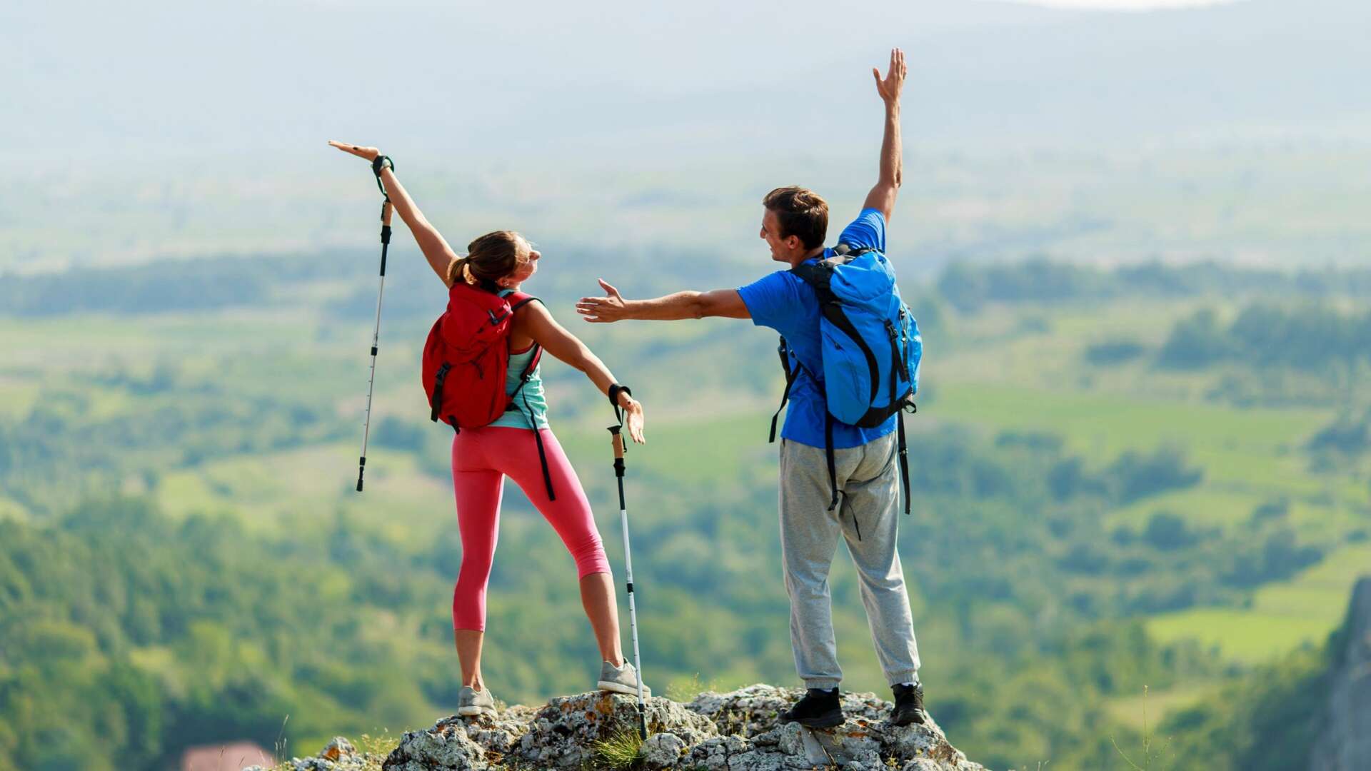 おしゃれな登山ウェア 登山者のイメージ